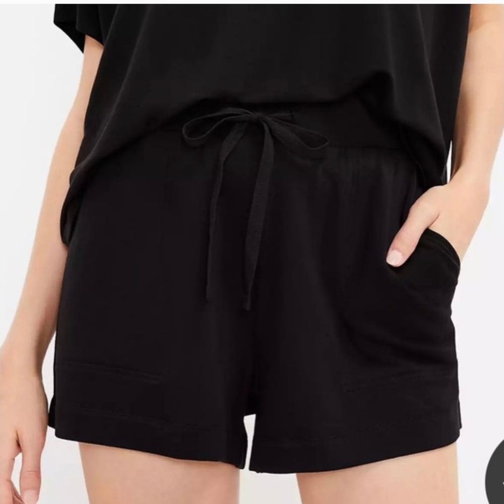 Lou & Grey Signature Soft Shorts